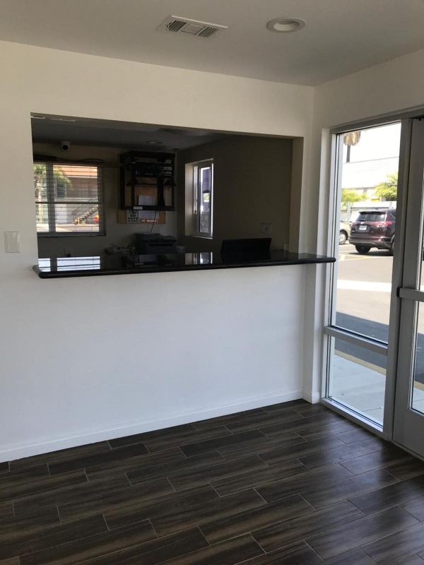 Castaway Motel Main image